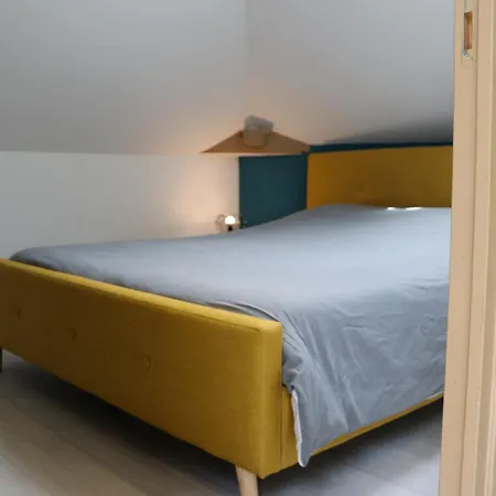 2 Charleville-Mézières