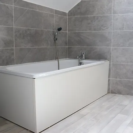 2 * Charleville-Mézières